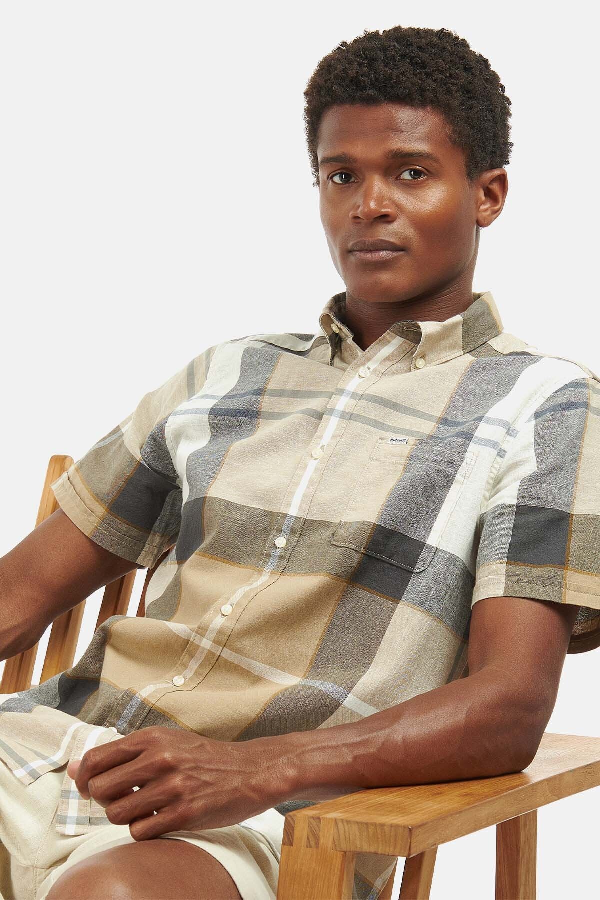 Douglas Short Sleeve Tailored Shirt